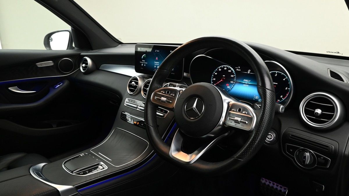 Mercedes-Benz GLC Image 3