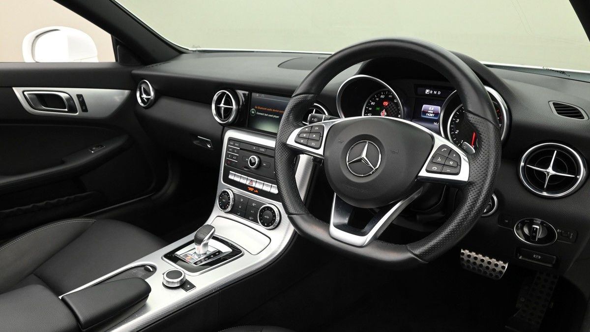 Mercedes-Benz SLC Image 3