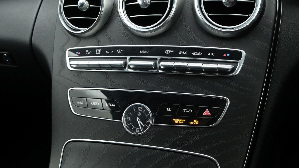 Mercedes-Benz C Class Image 12