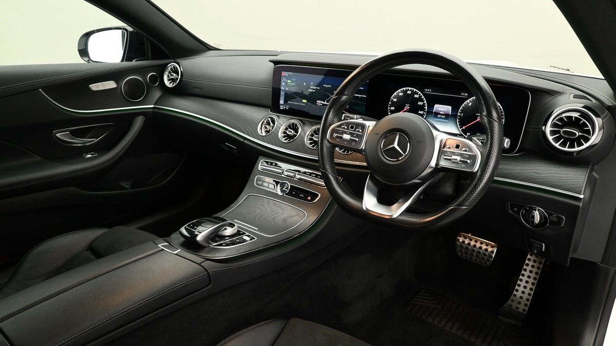 Mercedes-Benz E Class Image 3