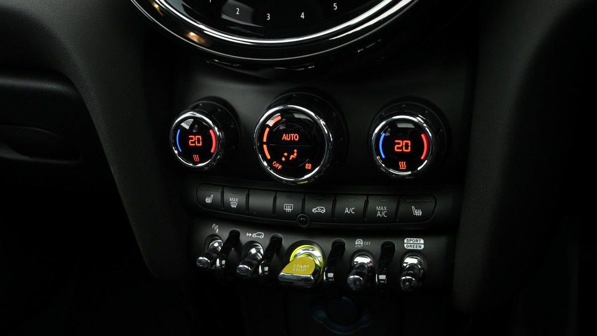 MINI Electric Hatch Image 12