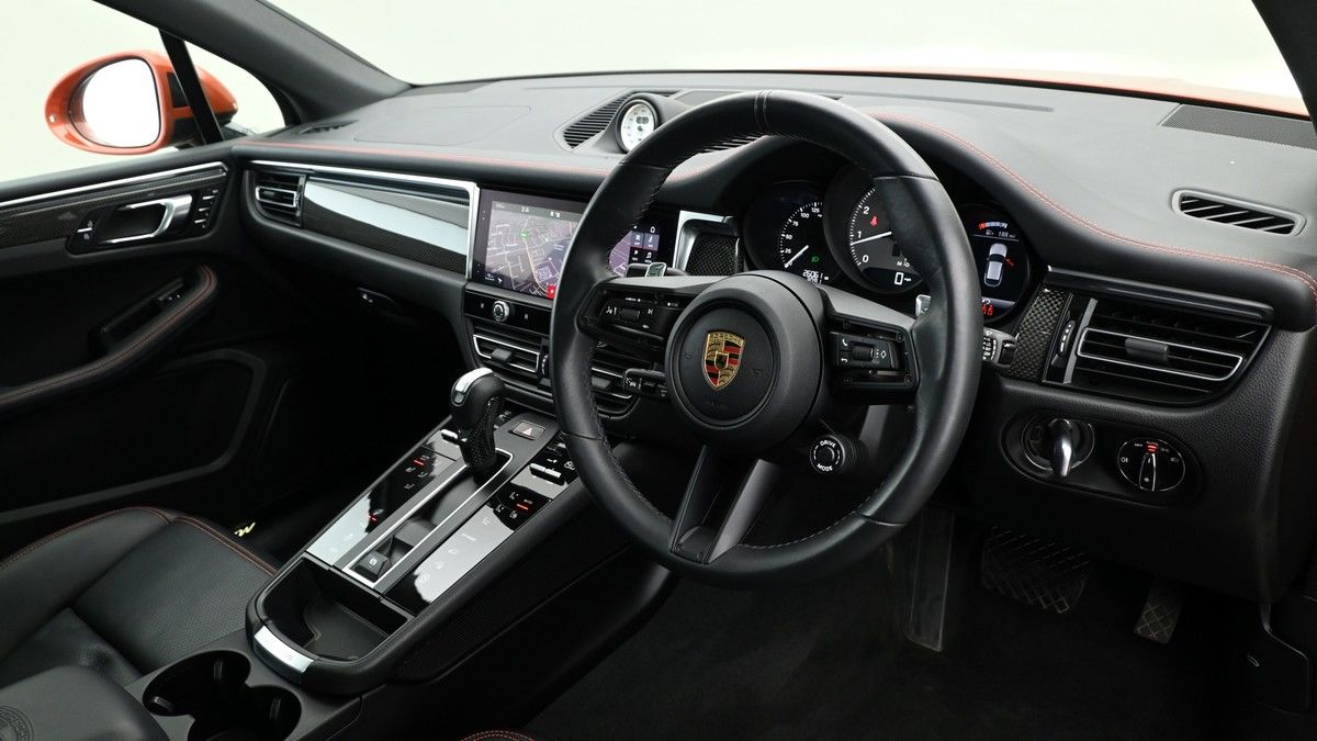 Porsche Macan Image 3