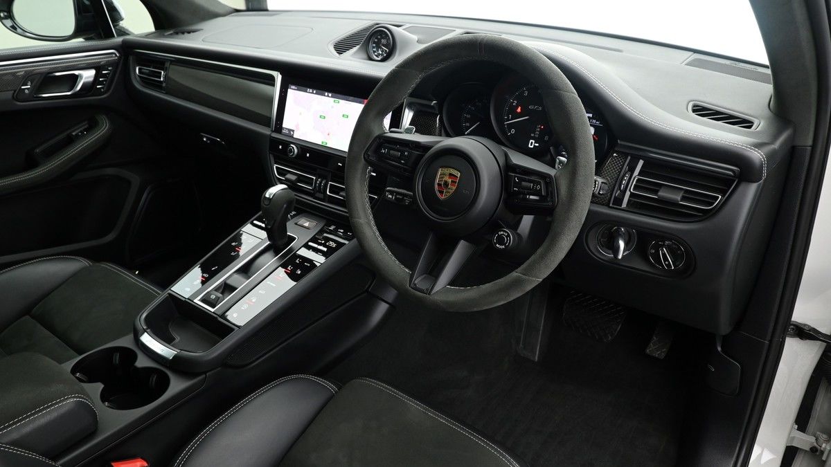 Porsche Macan Image 3