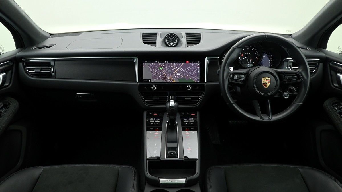 Porsche Macan Image 14