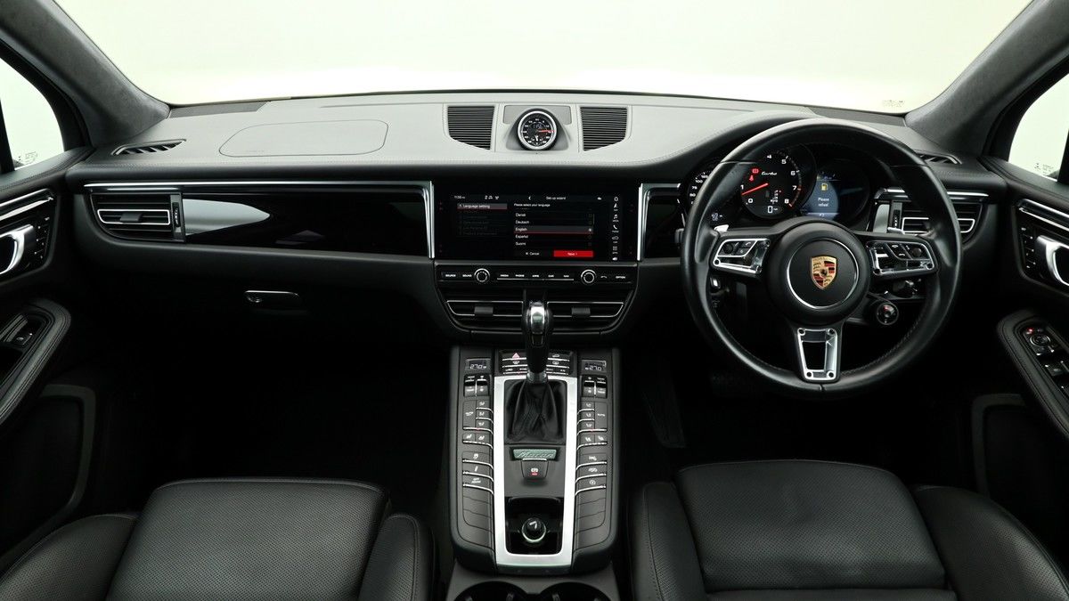 Porsche Macan Image 14