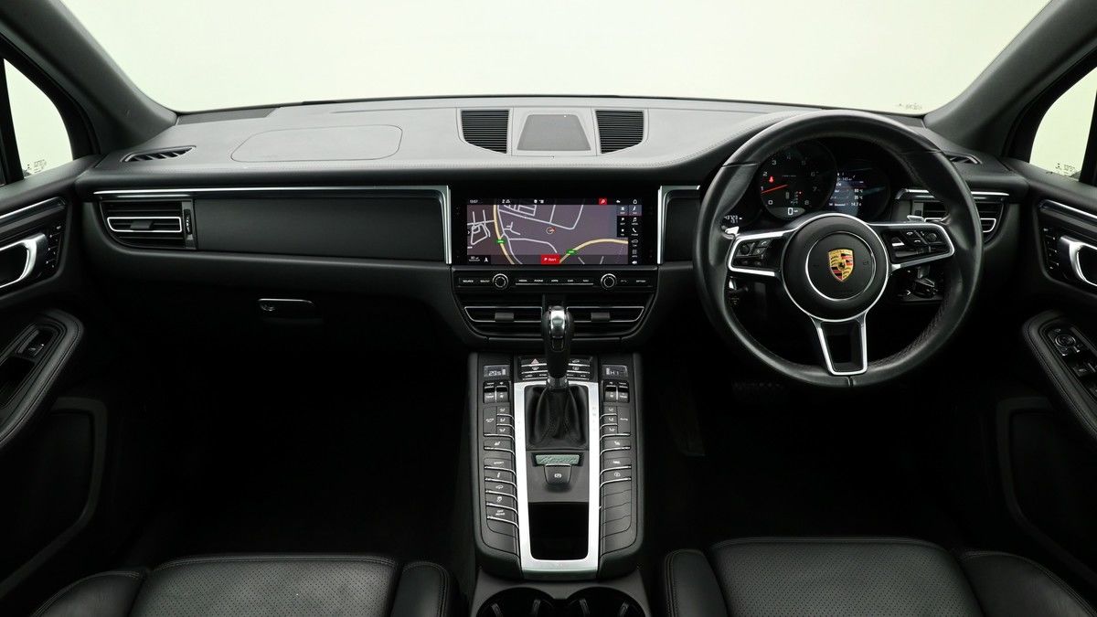 Porsche Macan Image 14