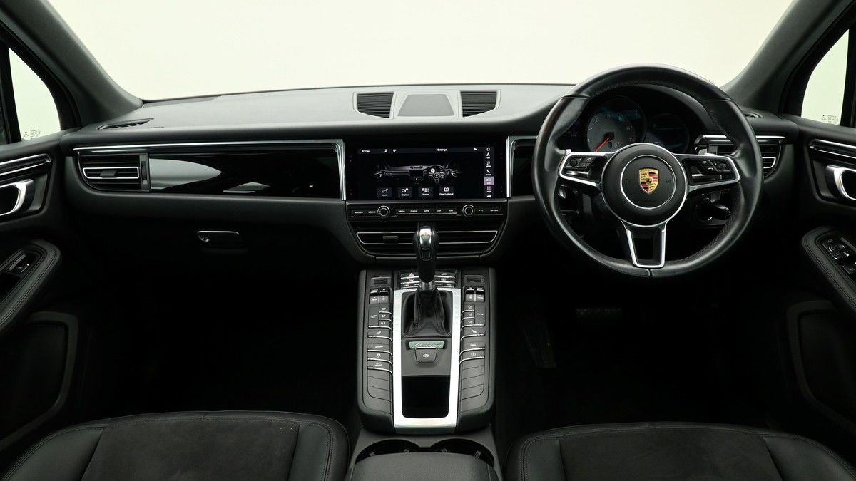 Porsche Macan Image 14