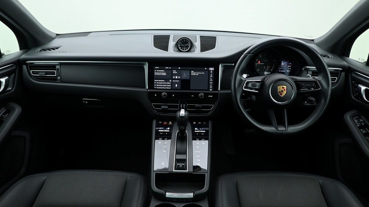 Porsche Macan Image 14