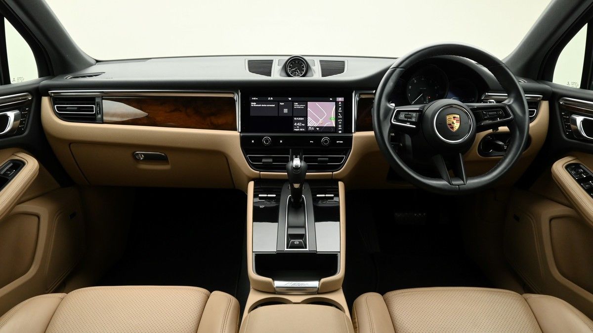 Porsche Macan Image 14