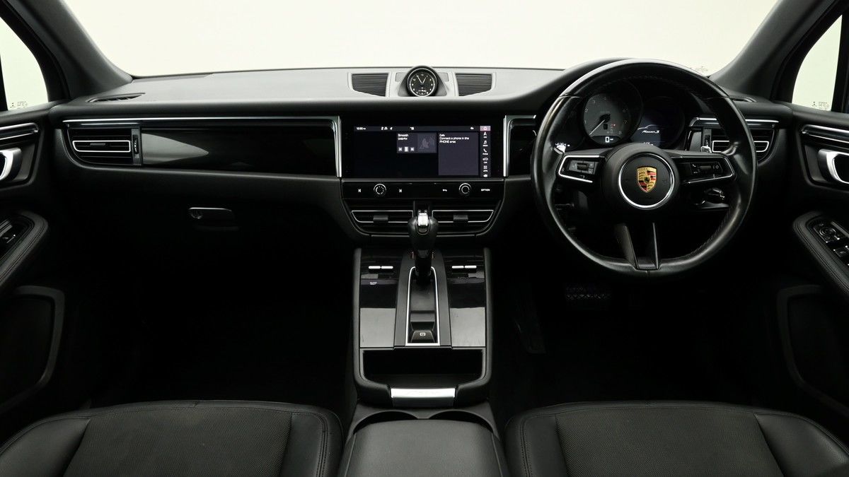 Porsche Macan Image 14