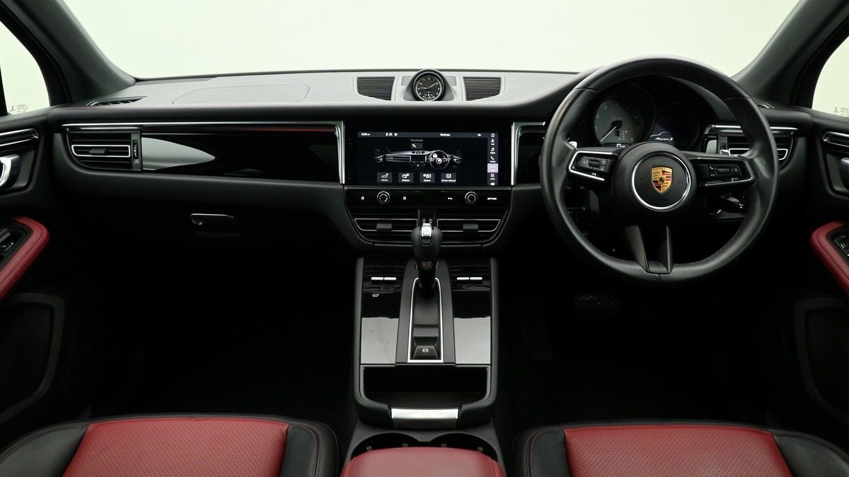 Porsche Macan Image 14