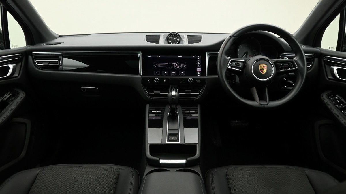 Porsche Macan Image 14