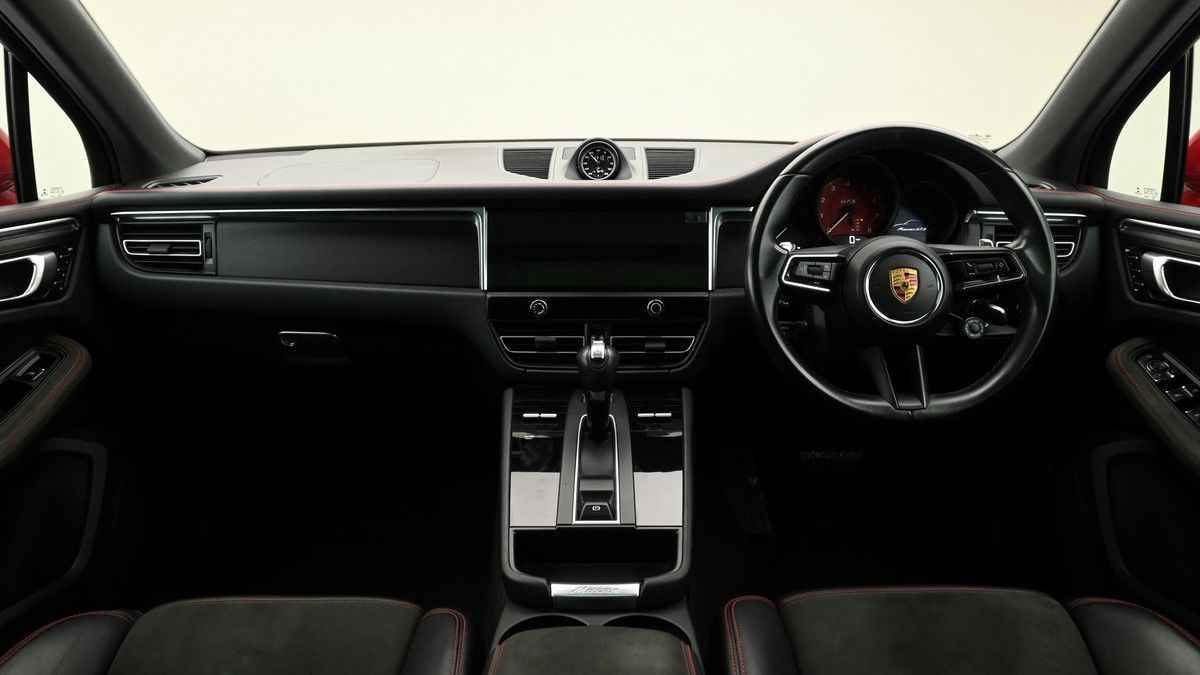 Porsche Macan Image 14