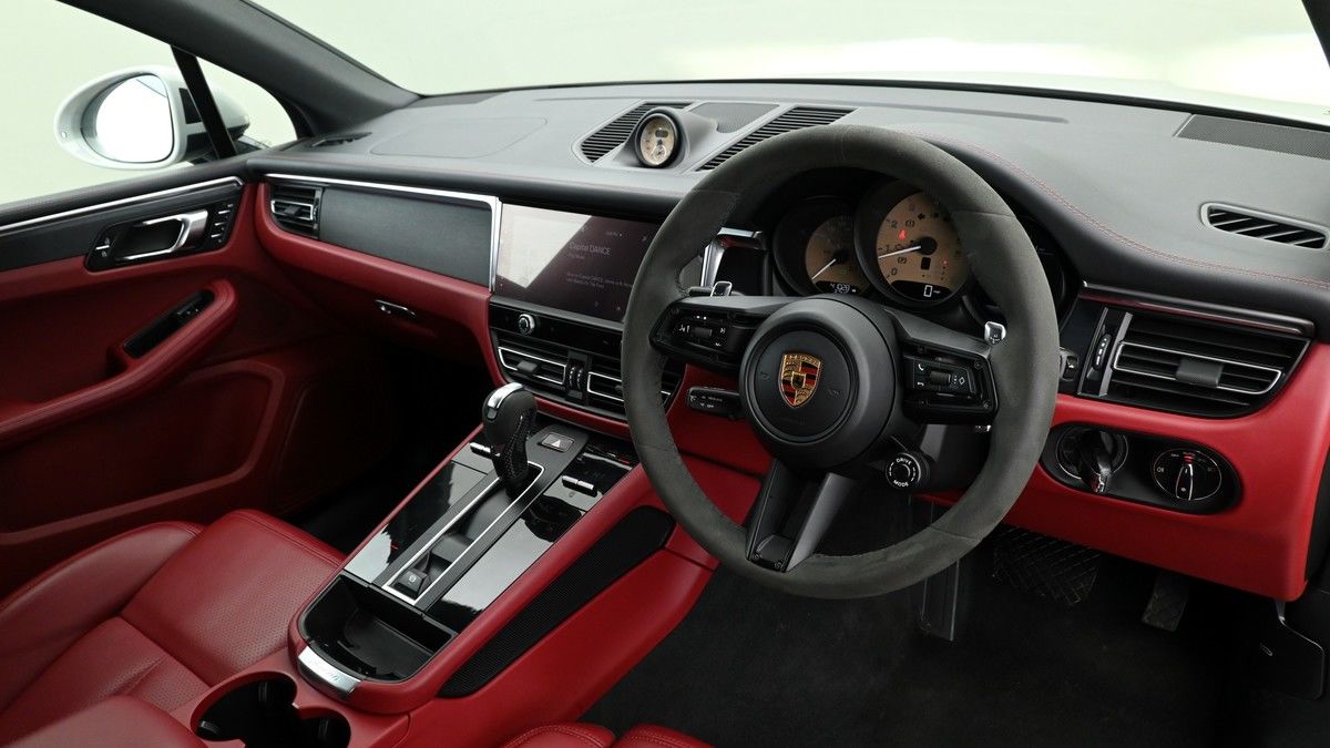 Porsche Macan Image 3