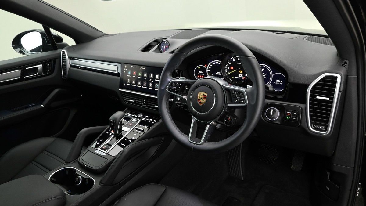 More views of Porsche Cayenne