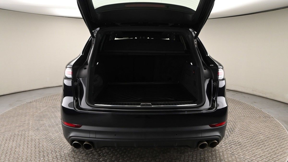 More views of Porsche Cayenne