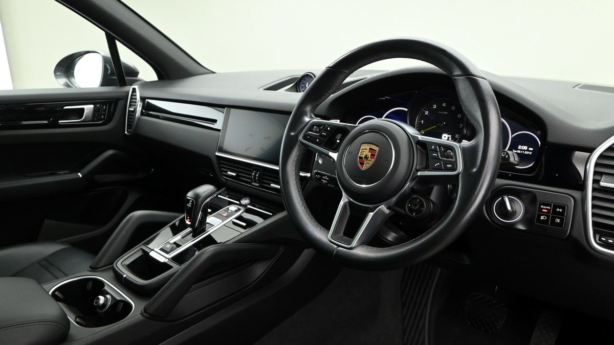 More views of Porsche Cayenne