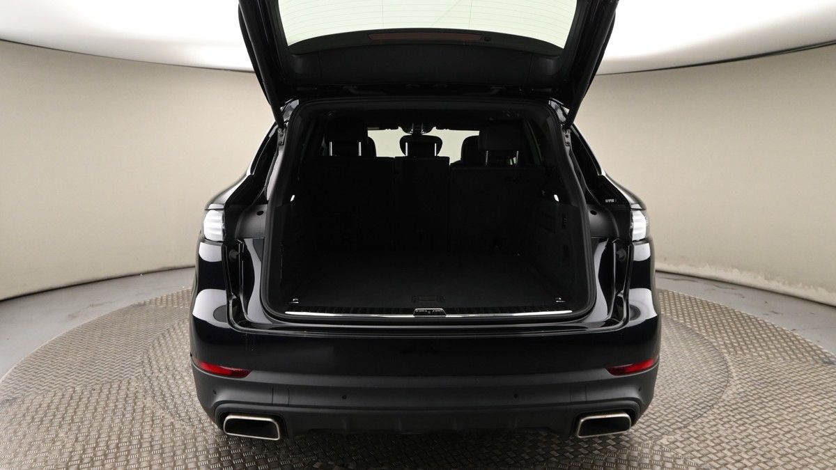 More views of Porsche Cayenne