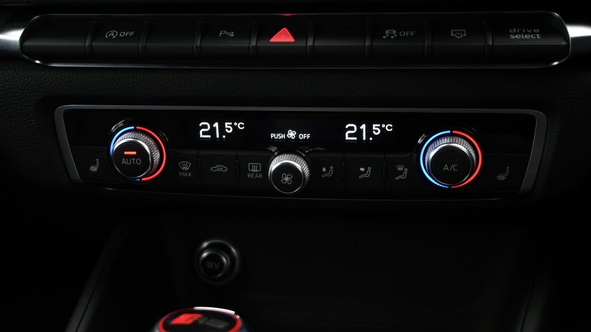 Audi RS3 Image 12