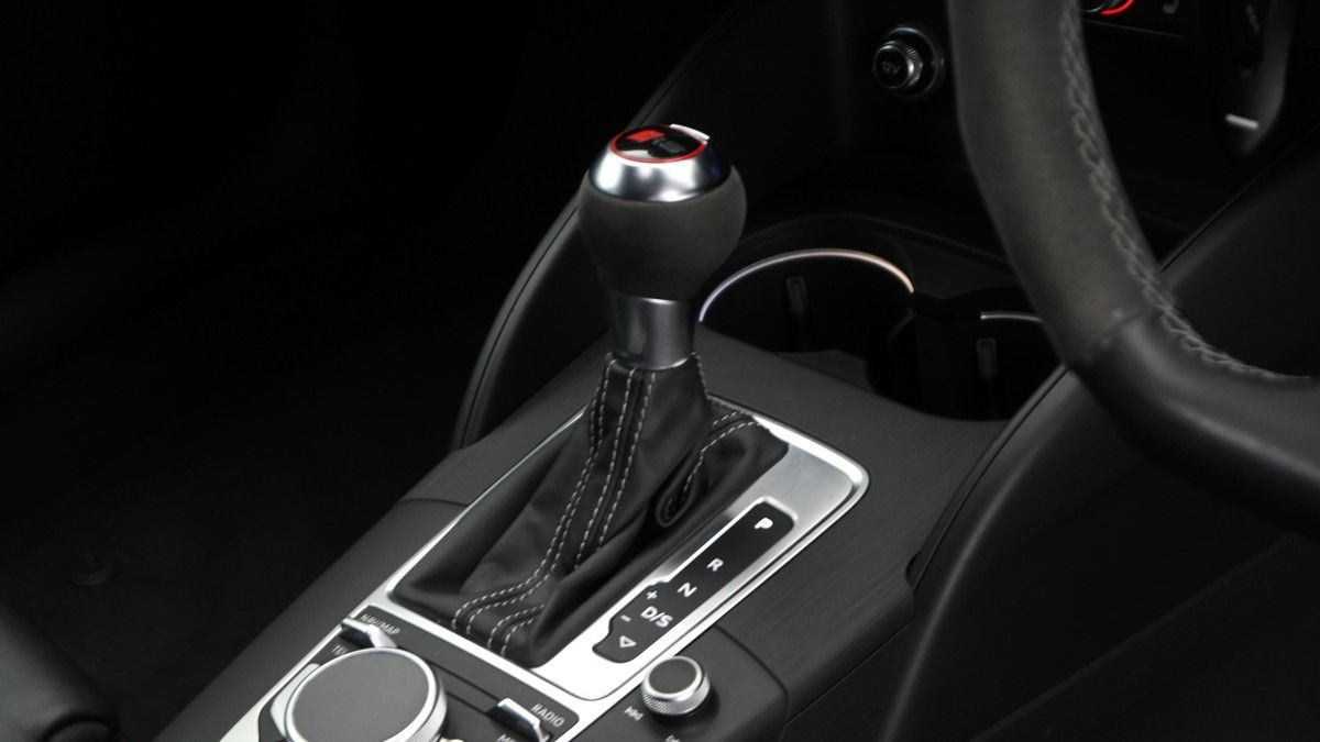 Audi RS3 Image 2
