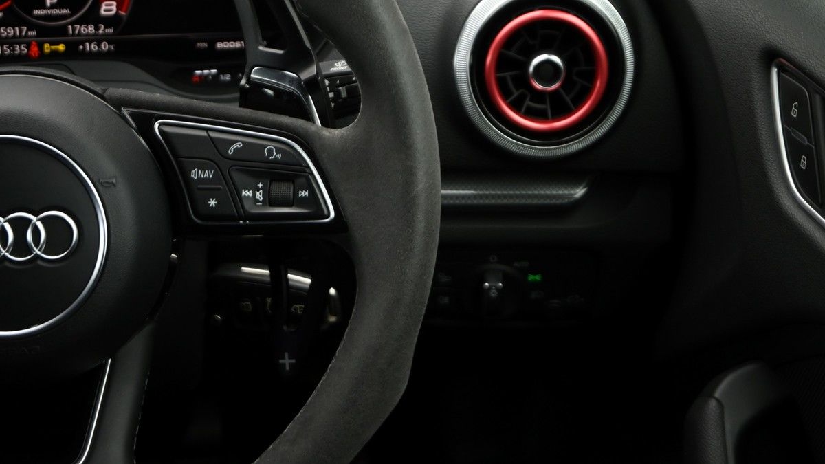 Audi RS3 Image 16