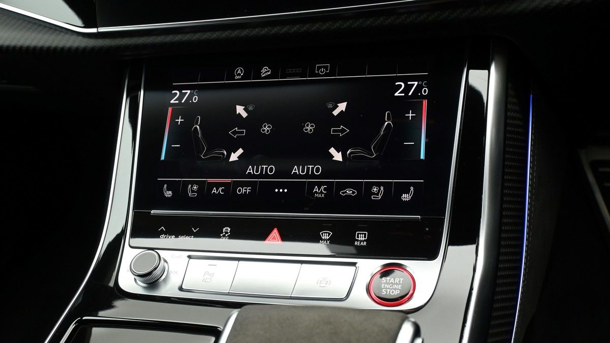 Audi RSQ8 Image 12