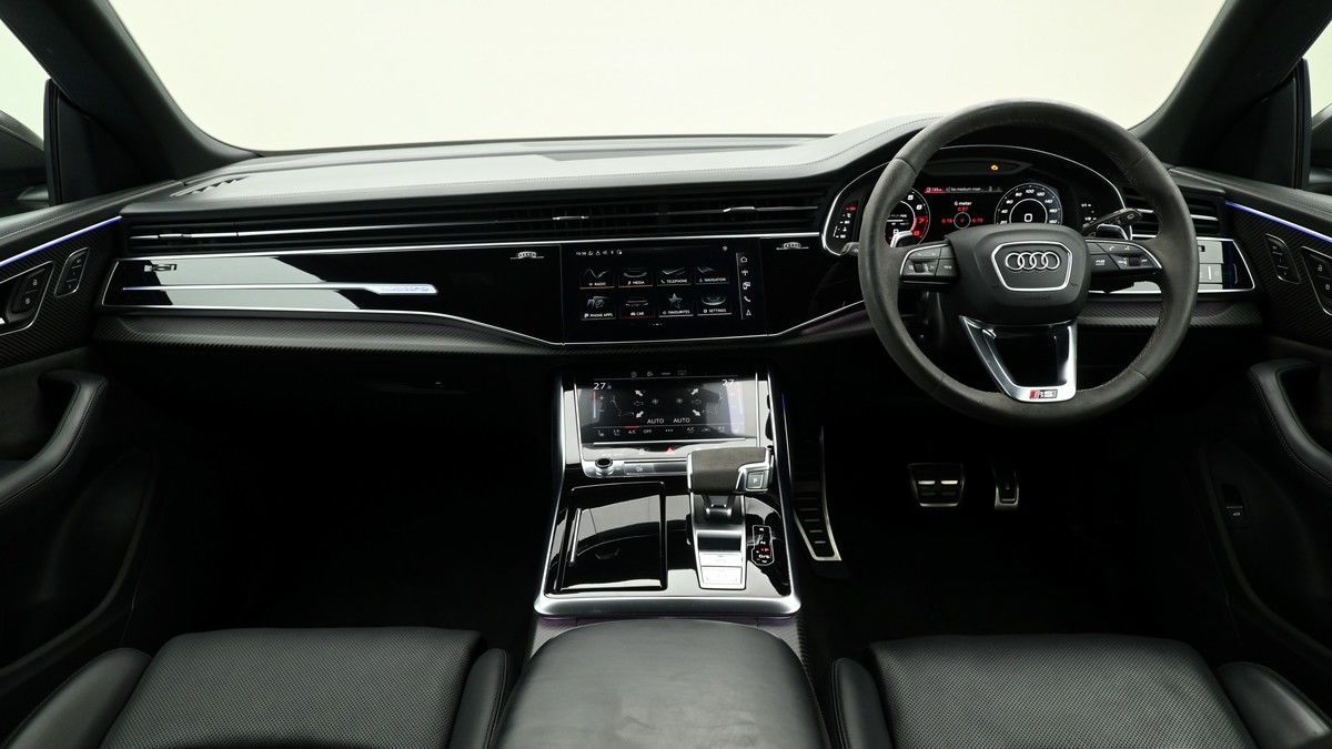 Audi RSQ8 Image 14