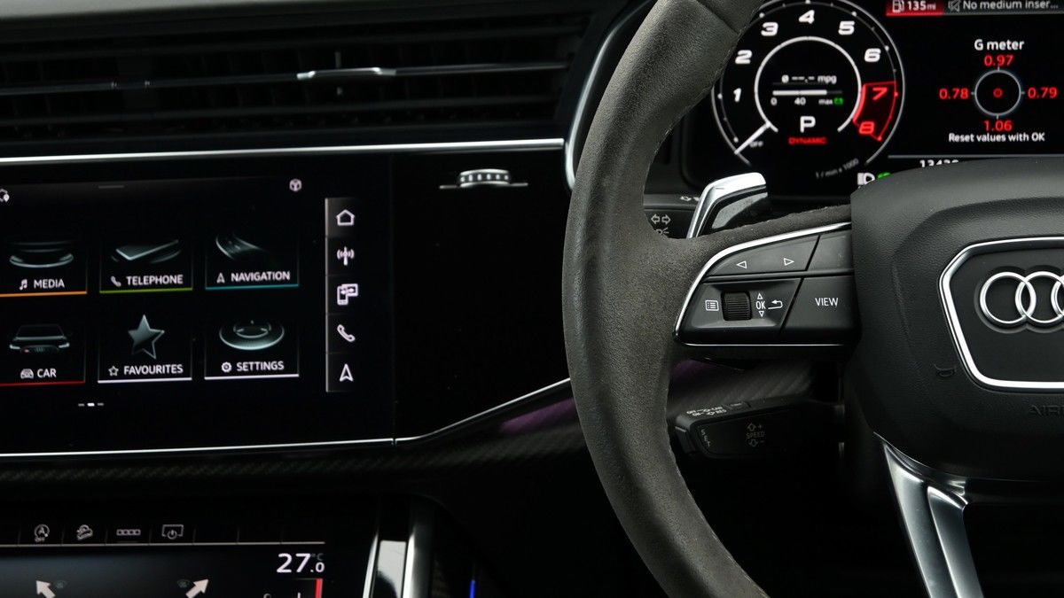 Audi RSQ8 Image 15