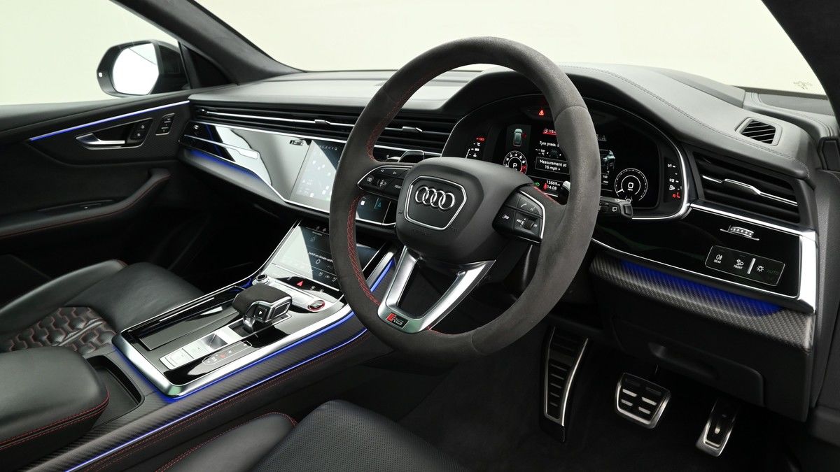 Audi RSQ8 Image 3