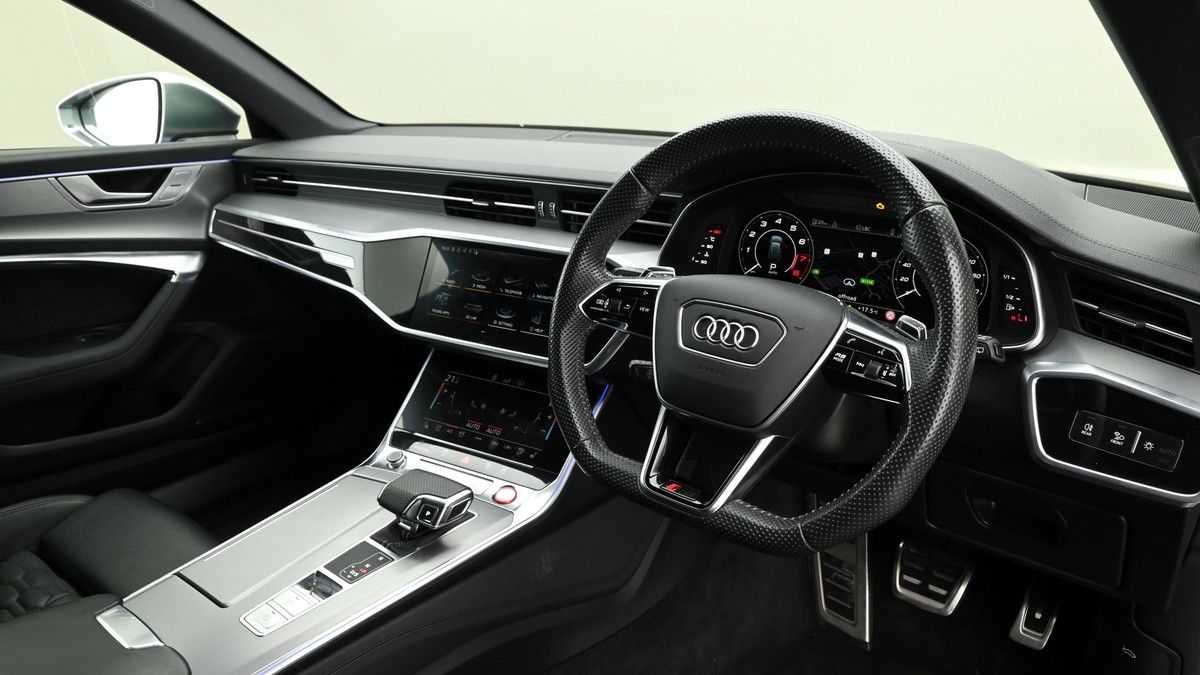 Audi RS6 Avant Image 3