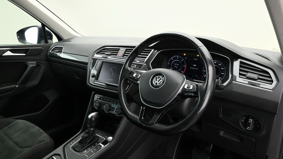 More views of Volkswagen Tiguan