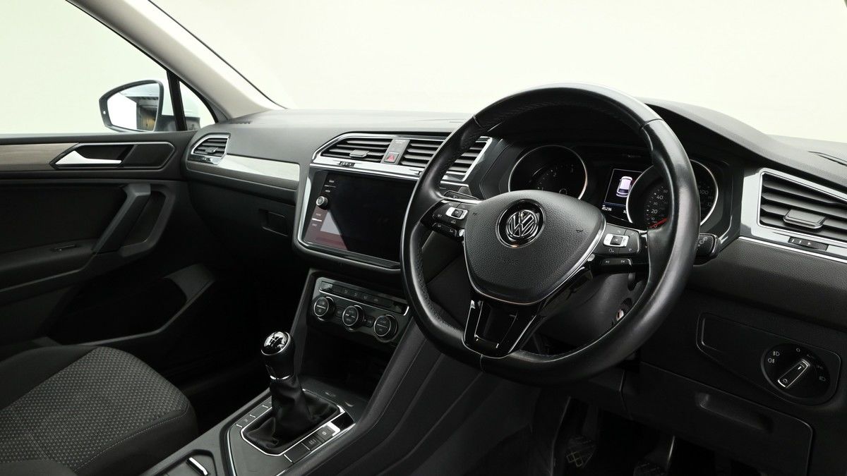 Volkswagen Tiguan Allspace Image 3