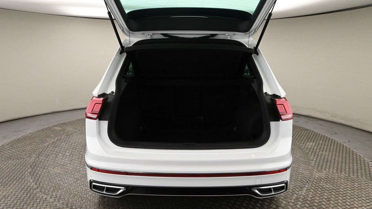 More views of Volkswagen Tiguan