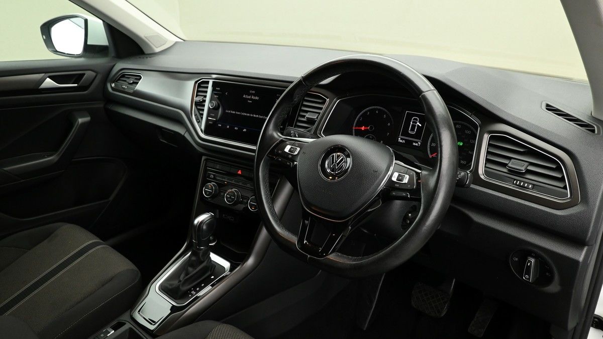 Volkswagen T-Roc Image 5