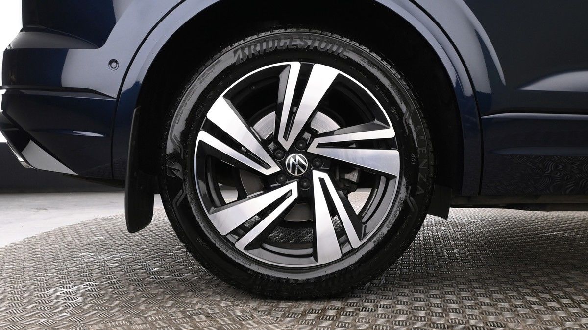 Volkswagen Touareg Image 9