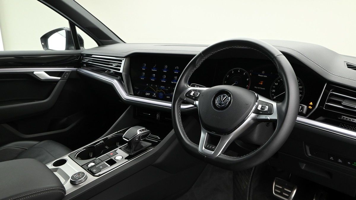 More views of Volkswagen Touareg