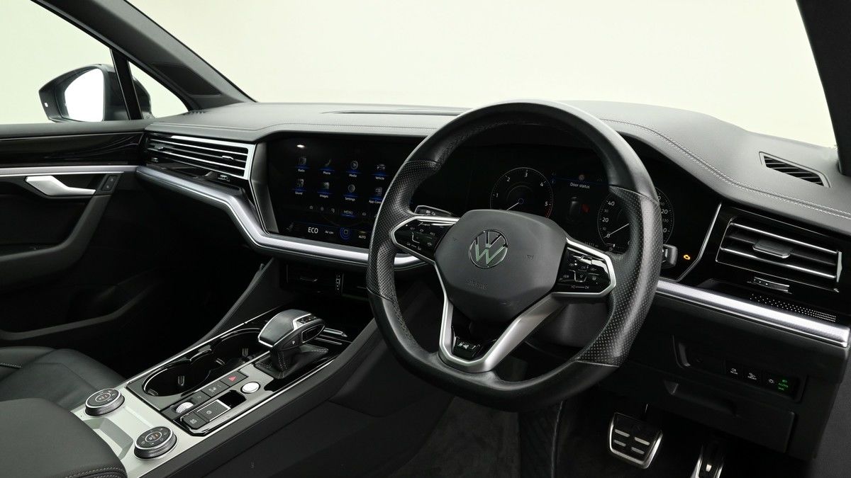 More views of Volkswagen Touareg