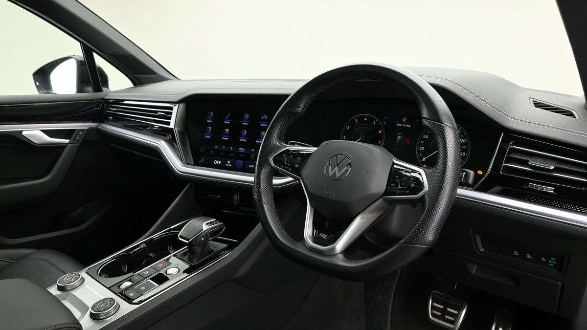 More views of Volkswagen Touareg