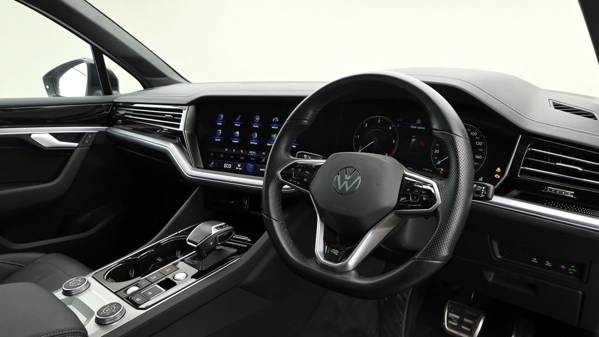 More views of Volkswagen Touareg