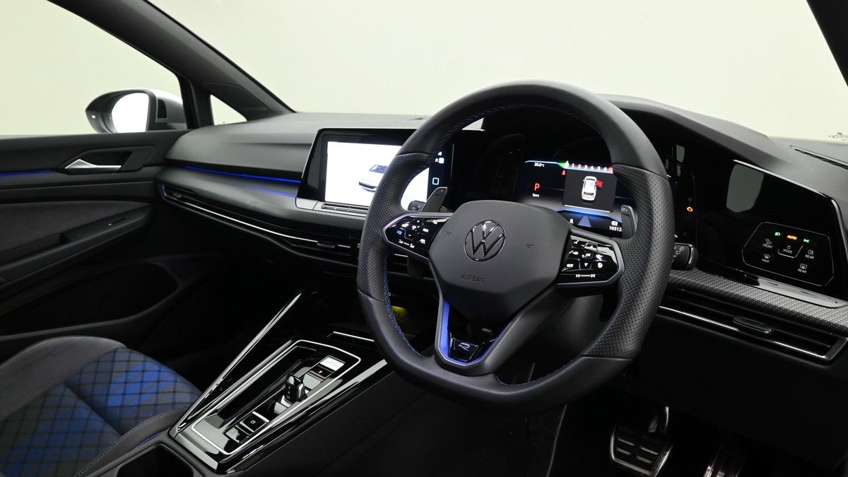 Volkswagen Golf Image 3