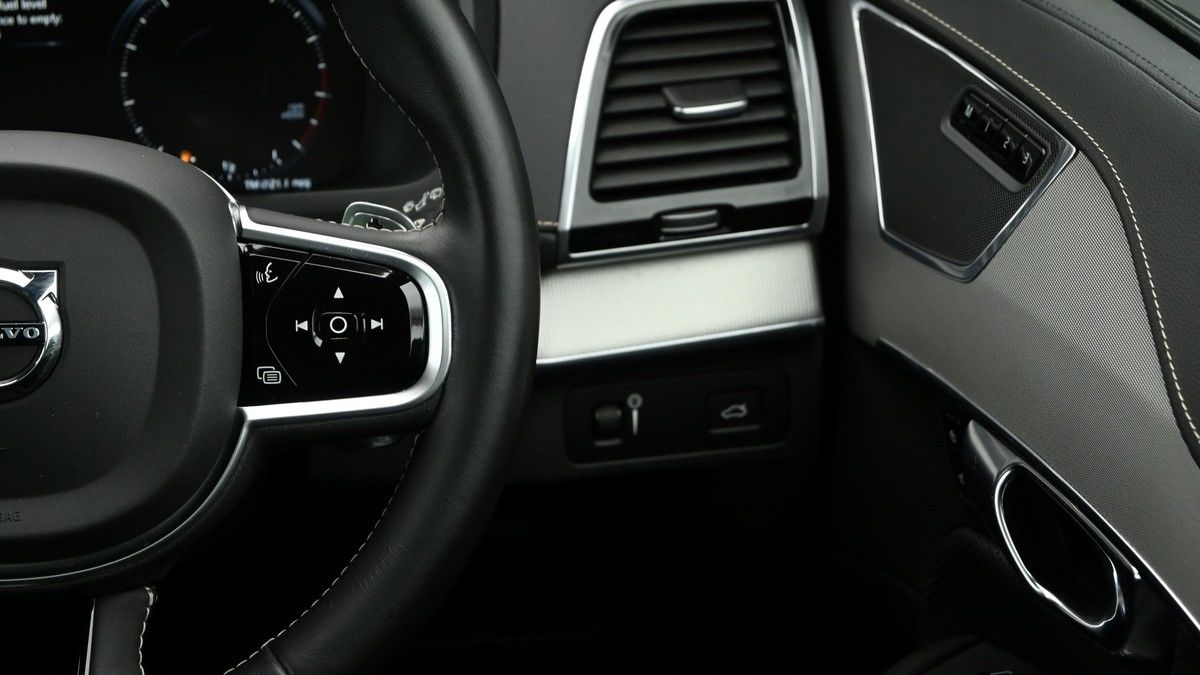 More views of Volvo XC90