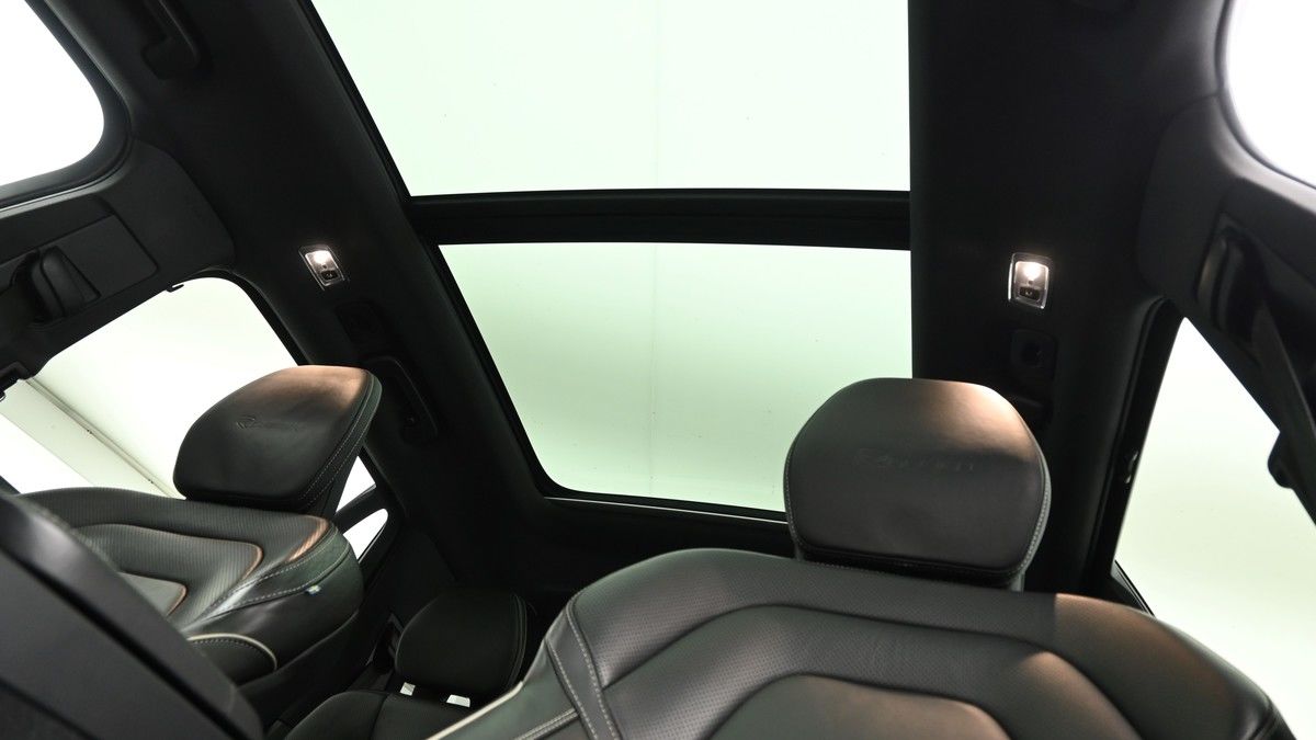 Volvo XC90 Image 10