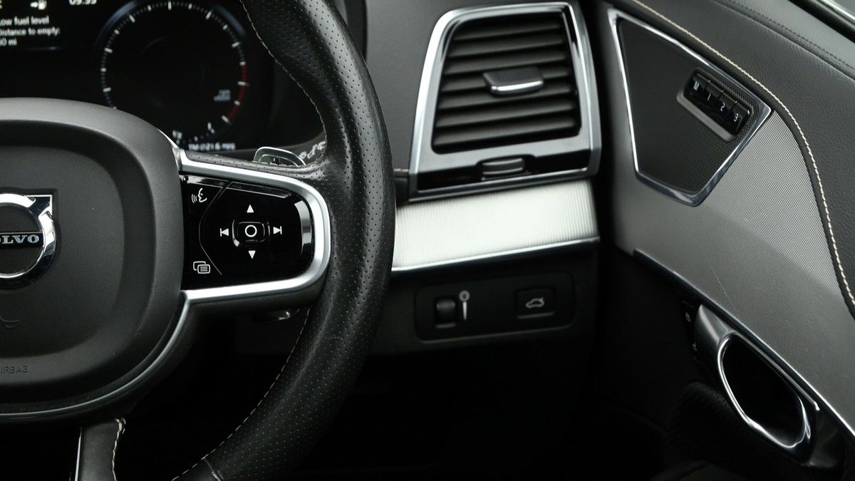 More views of Volvo XC90