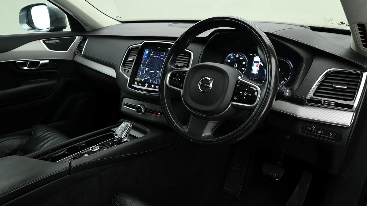 Volvo XC90 Image 3