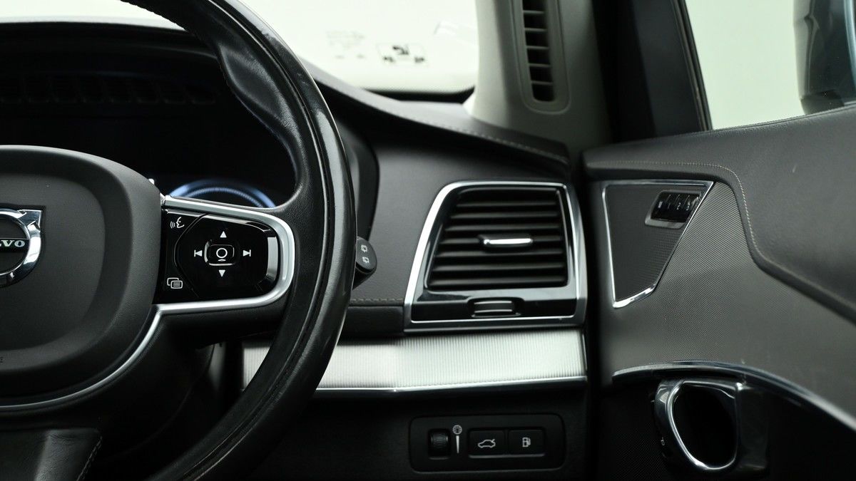 Volvo XC90 Image 16