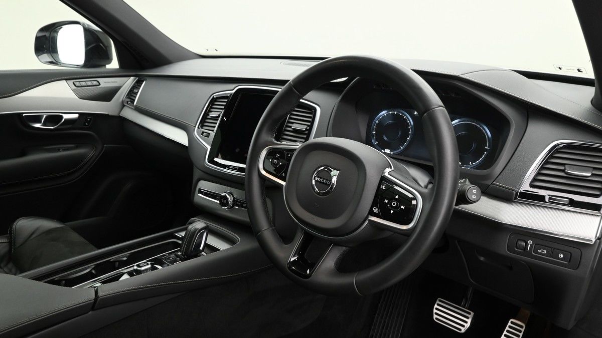 More views of Volvo XC90