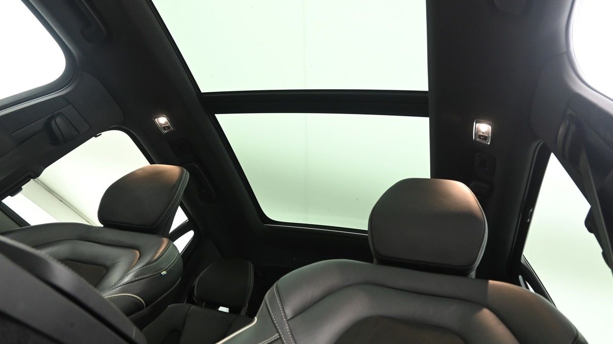 Volvo XC90 Image 2