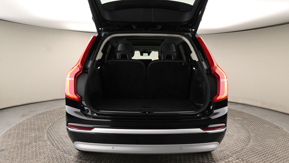 Volvo XC90 Image 10