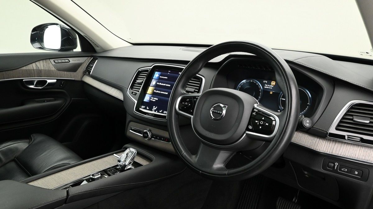 Volvo XC90 Image 3