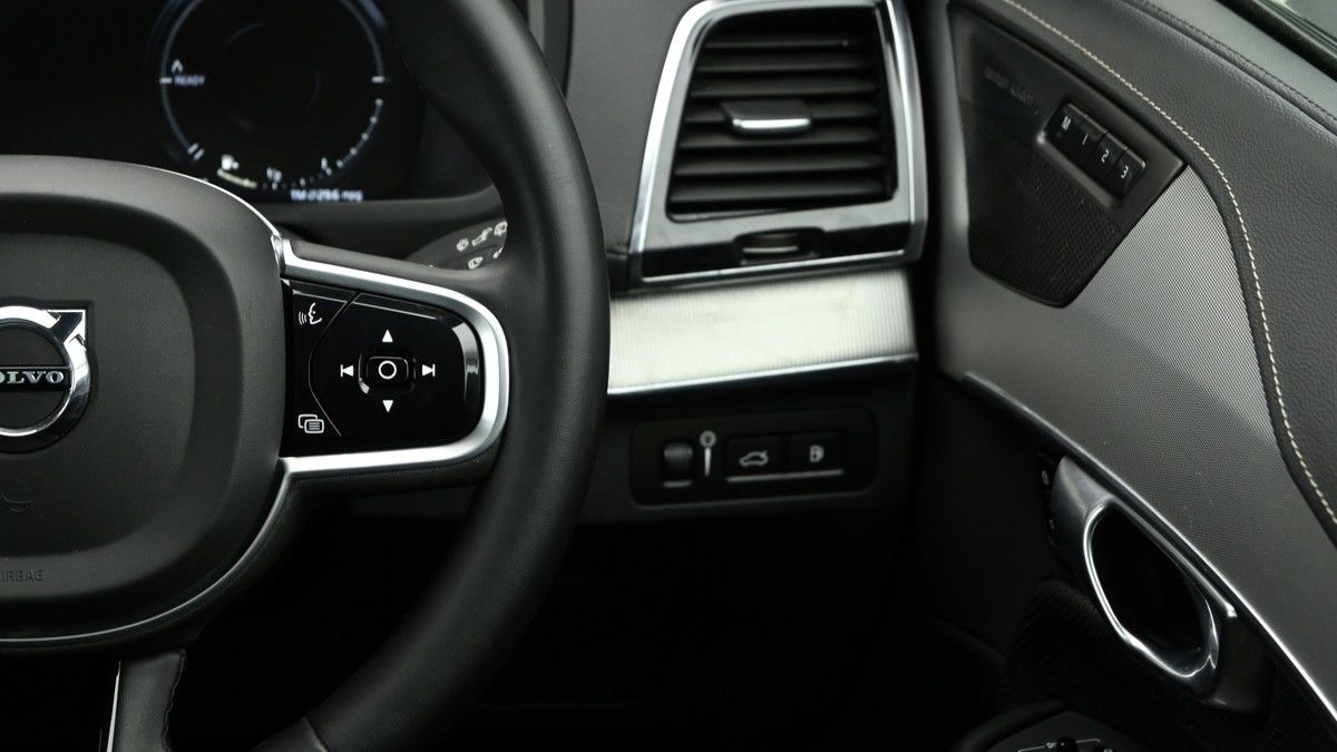 More views of Volvo XC90